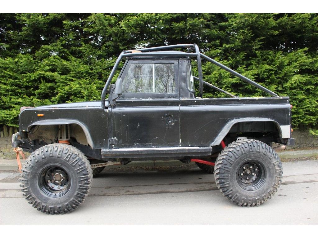 Used LAND ROVER DEFENDER 90 3.5 2dr in Lancashire