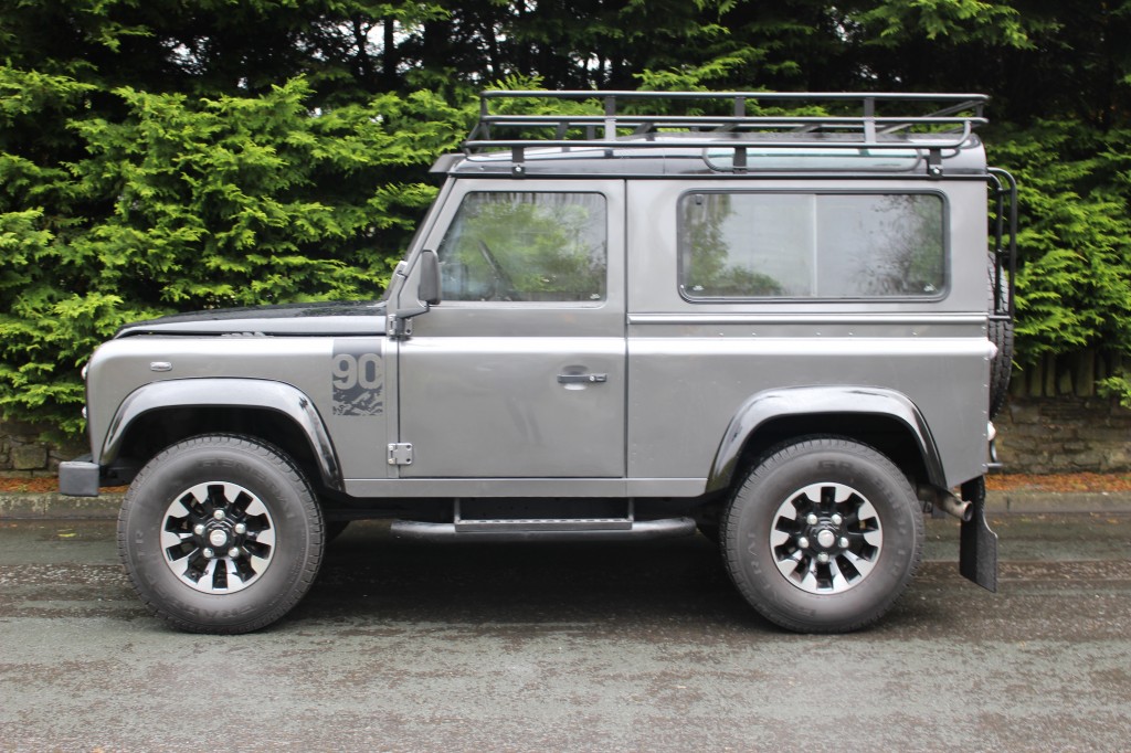 Used LAND ROVER DEFENDER 2.5 110 TD5 in Lancashire