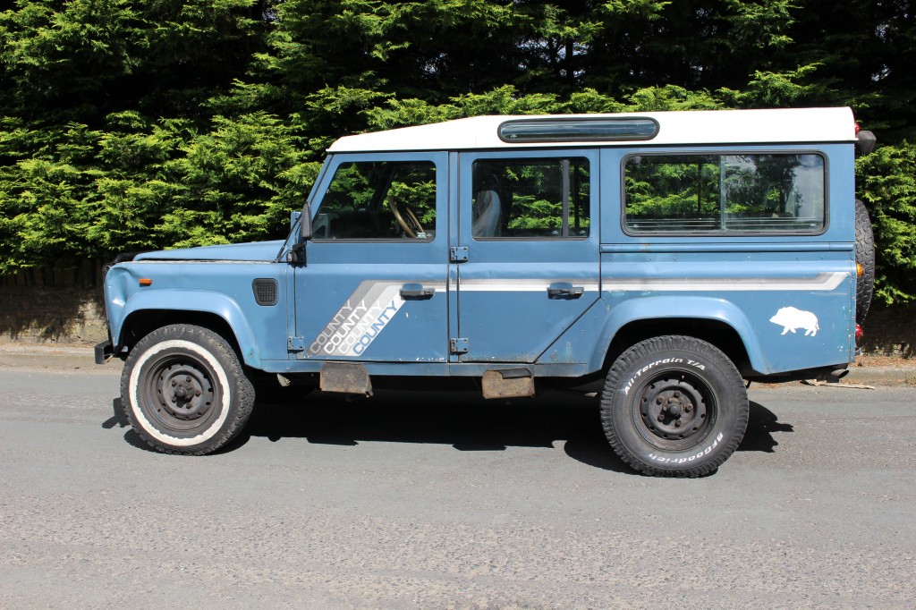 Used LAND ROVER 110 2.5 4CYL COUNTY SW DT in Lancashire