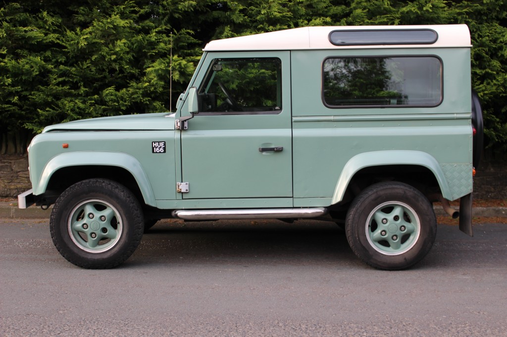 Used LAND ROVER DEFENDER 2.5 90 HT TDI in Lancashire
