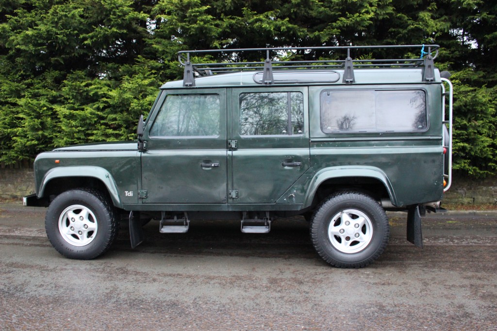 Used LAND ROVER DEFENDER 2.5 110 COUNTY SW 12S TDI in Lancashire