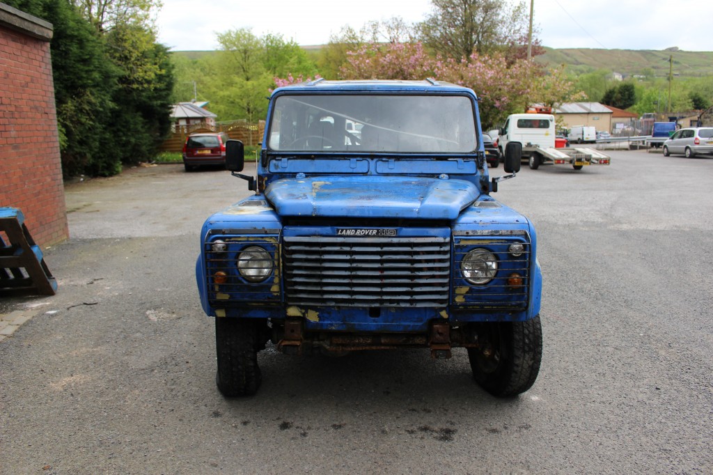 Used LAND ROVER 110 2.5 4CYL SW DT 5DR in Lancashire