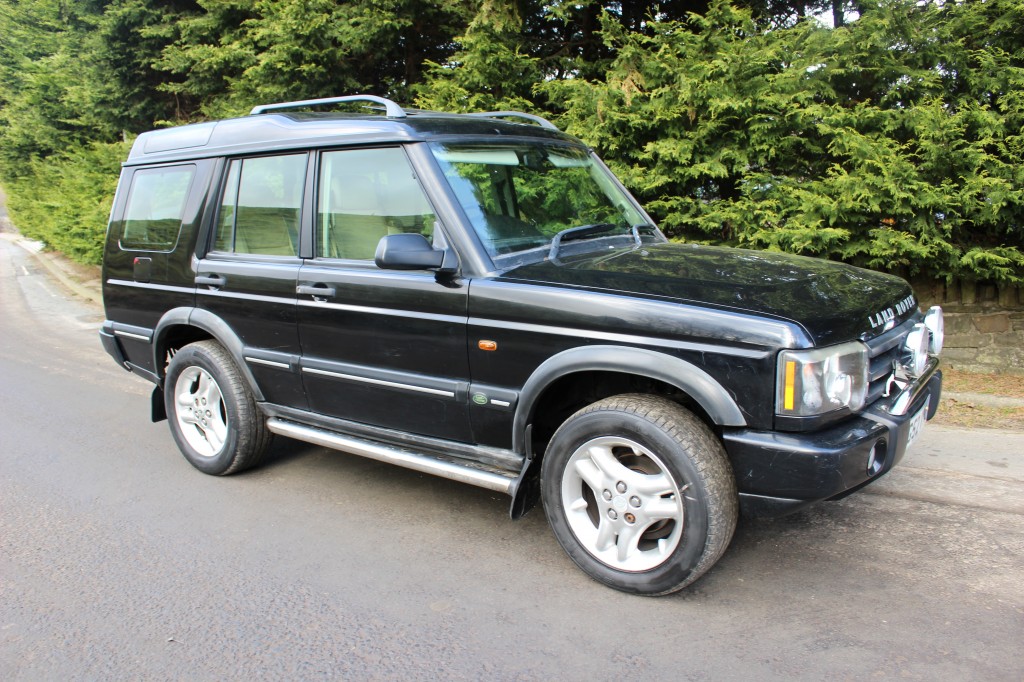 Used LAND ROVER DISCOVERY 2.5 TD5 GS 7STR 5DR in Lancashire