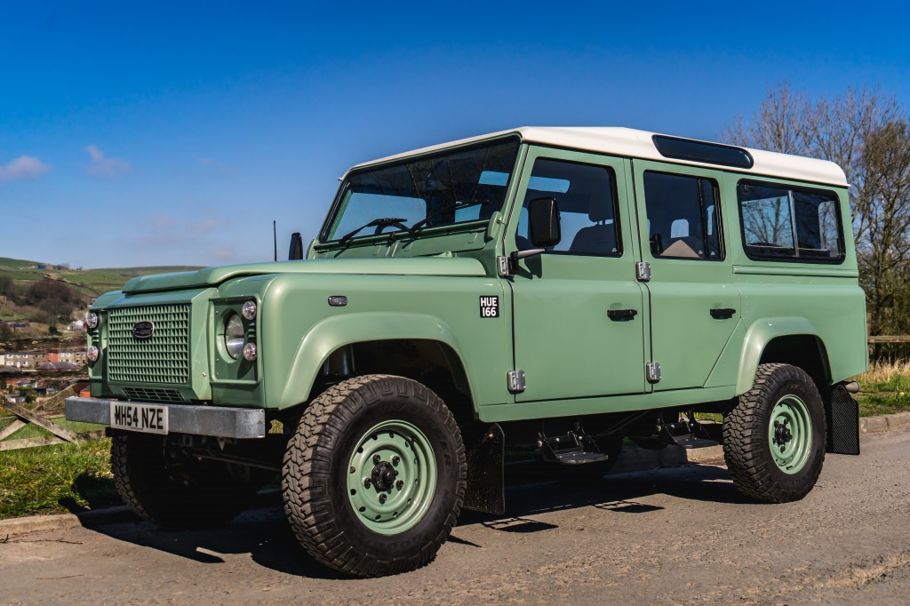 Used LAND ROVER Defender 110 County Station Wagon 2.5  in Lancashire