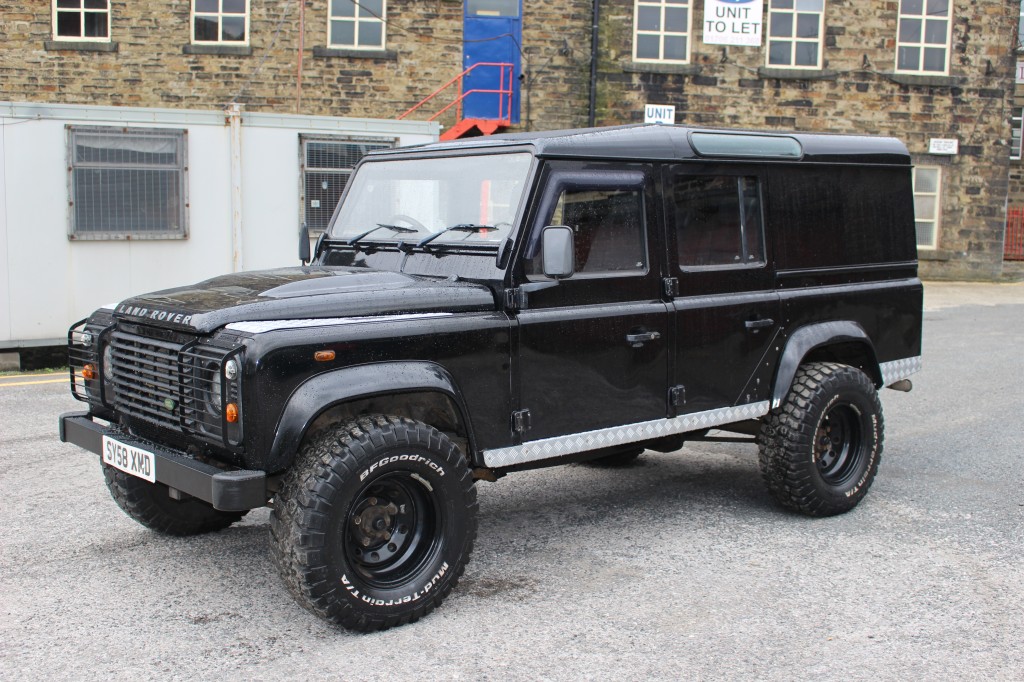 Used LAND ROVER DEFENDER 2.4 110 STATION WAGON LWB 5DR in Lancashire