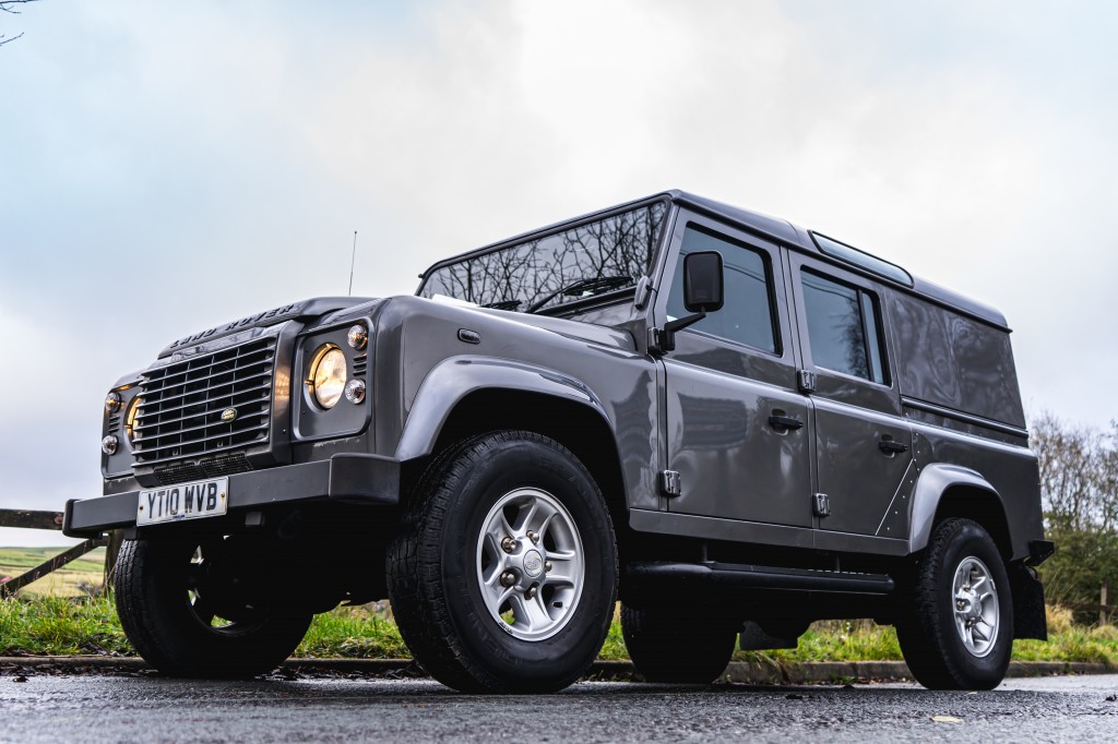 Used LAND ROVER DEFENDER  2.4 110 TDI XS UTILITY WAGON DCB in Lancashire