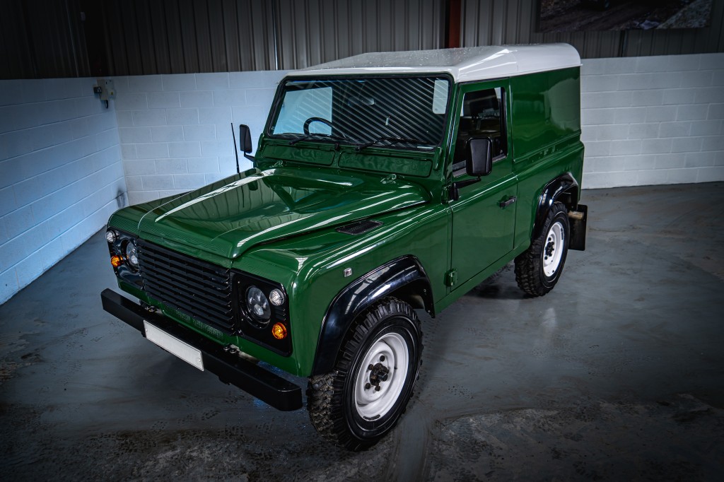 Used LAND ROVER DEFENDER 2.5 90 HT TDI 2DR in Lancashire