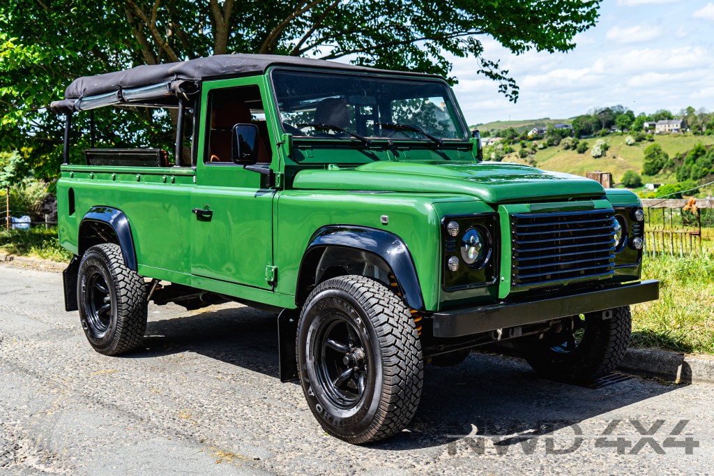 Used LAND ROVER Defender 110 van  2.5 TDi LHD EXPORTABLE in Lancashire