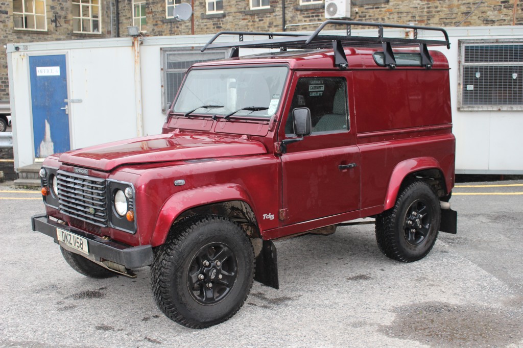 Used LAND ROVER DEFENDER 2.5 90 HARD-TOP TD5 in Lancashire