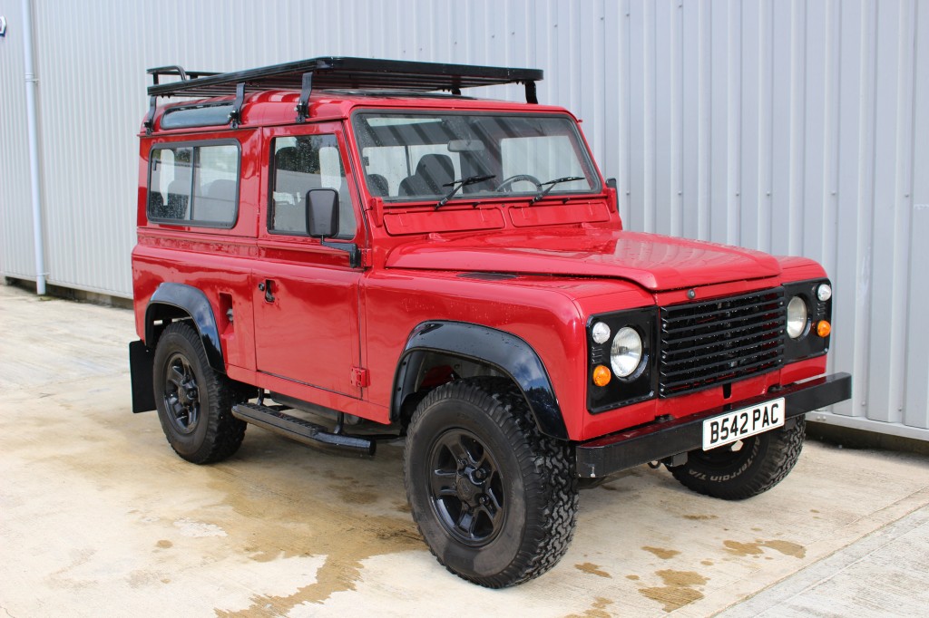 Used LAND ROVER 90 4CYL REG 2.3 4CYL REG 3DR in Lancashire