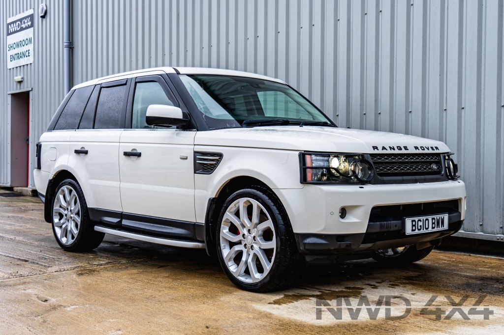 Used LAND ROVER RANGE ROVER SPORT 3.0 TDV6 HSE 5DR AUTOMATIC in Lancashire