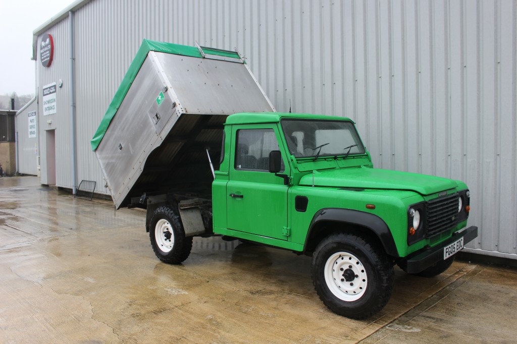 Used LAND ROVER DEFENDER 2.5 110 HIGH CAPAC TIPPER TRUCK TD5 in Lancashire