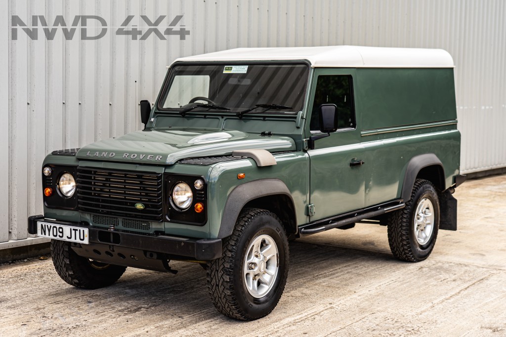 Used LAND ROVER DEFENDER 110 2.4 110 SINGLE CAB LWB 2DR Manual in Lancashire