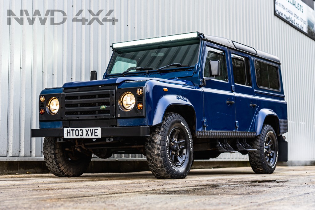 Used LAND ROVER DEFENDER  2.5 110 TD5 COUNTY STATION WAGON 5DR Manual in Lancashire