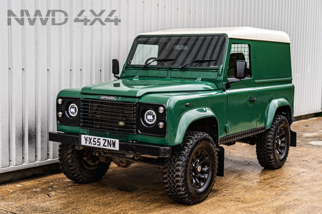 Used LAND ROVER DEFENDER 2.5 90 HARD-TOP TD5 Manual in Lancashire
