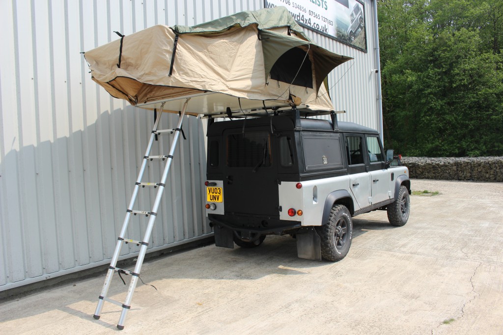 Used LAND ROVER DEFENDER 110 STATION WAGON TD5 2.5 110 STATION WAGON TD5 5DR Manual in Lancashire