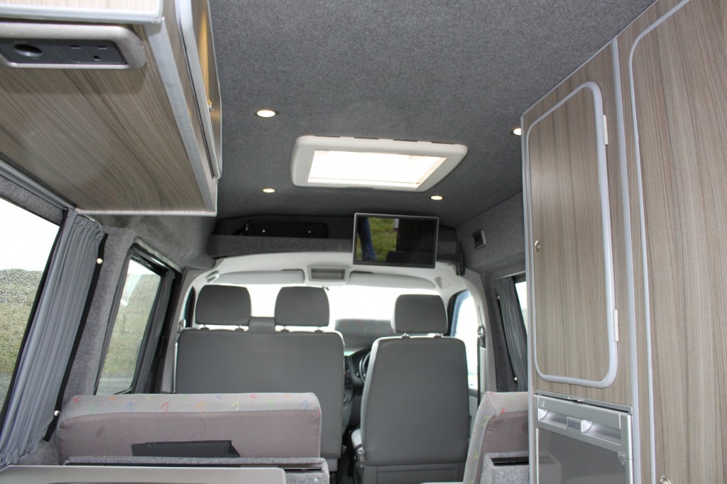 VOLKSWAGEN T5 MEDIUM HIGH ROOF, LWB, 2 SINGLES OR ONE HUGE TRIPLE, REAR KITCHEN AND TOILET ALCOVE