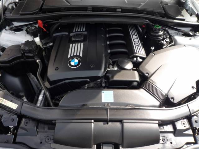 BMW 3 SERIES 325i M Sport 2dr Auto