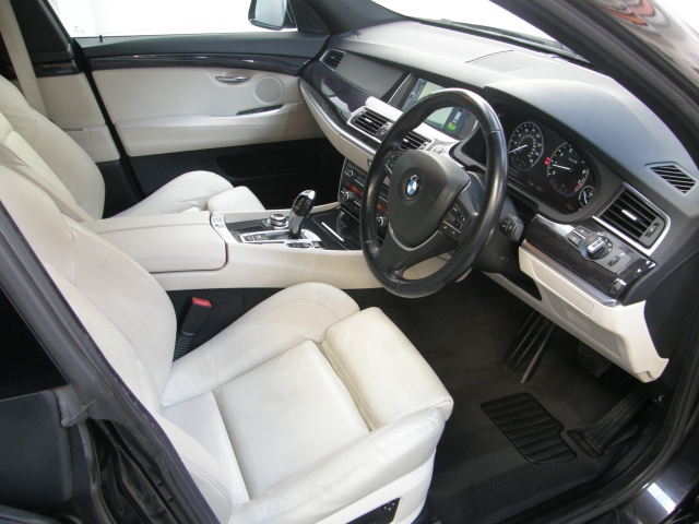 BMW 5 SERIES 4.4 550I SE GRAN TURISMO 5DR AUTOMATIC