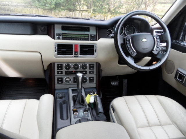 Land Rover Range Rover Vogue Hse Auto 3 0 Tdv6 For Sale In