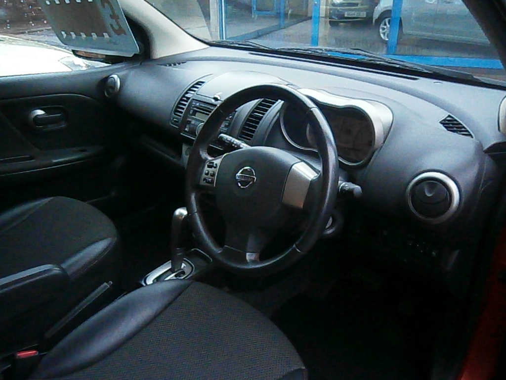 NISSAN NOTE 1.6 TEKNA 5DR Automatic