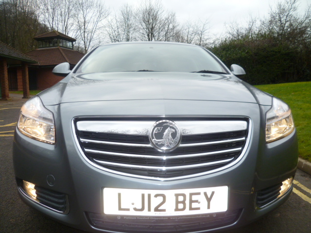VAUXHALL INSIGNIA 1.4 EXCLUSIV S/S 5DR Manual