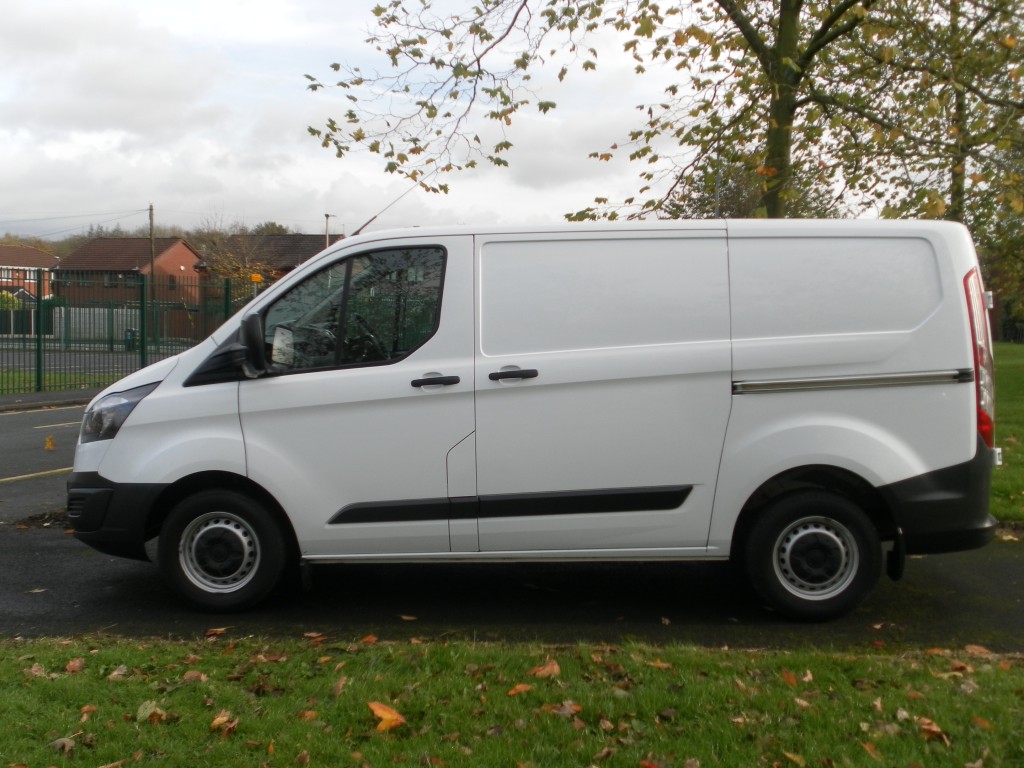 FORD TRANSIT CUSTOM L1 H1 290 ECO-TECH (74,000 MILES) (FSH) For Sale in ...