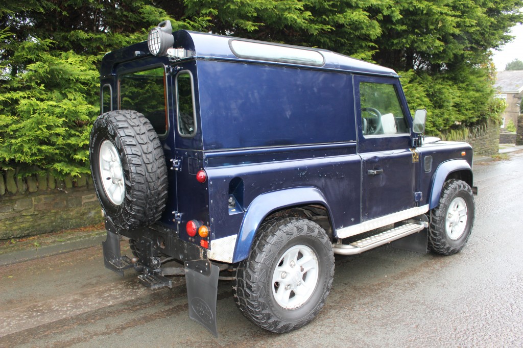 LAND ROVER DEFENDER 2.5 90 TD5 COUNTY HARD TOP For Sale in