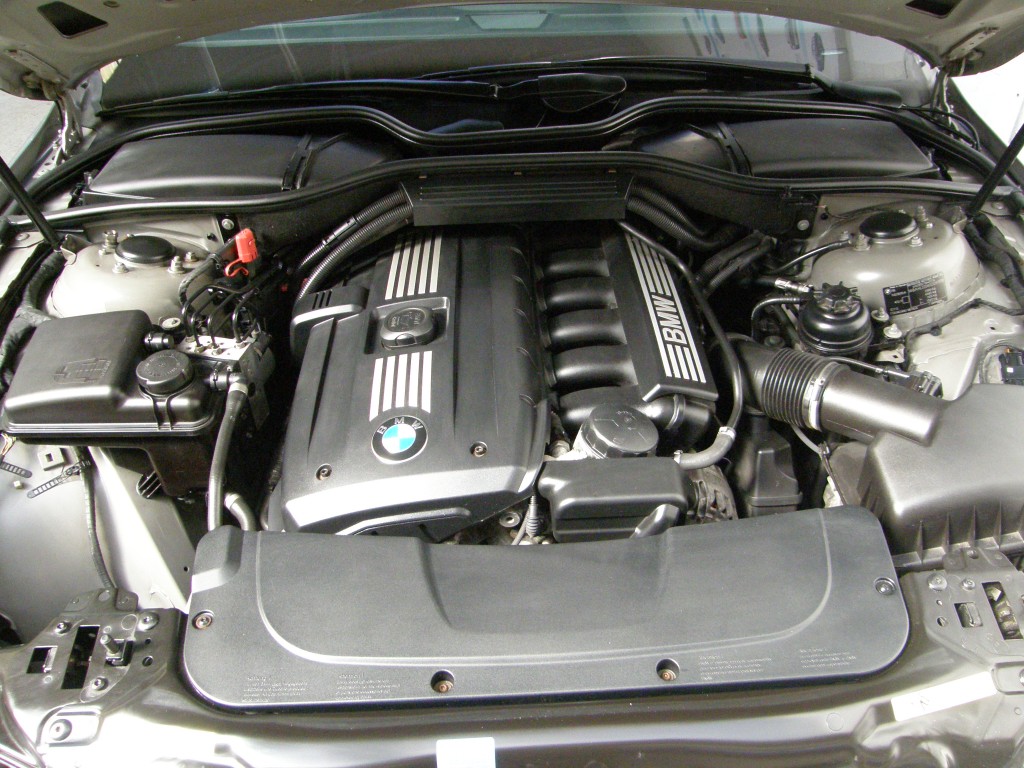 BMW 7 SERIES 3.0 730I SE 4DR AUTOMATIC