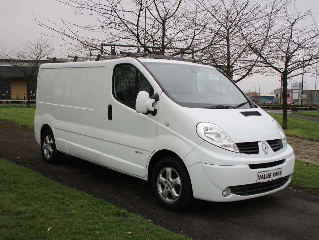 RENAULT TRAFIC 2.0 LL29 SPORT DCI (LWB) - AIR CON - SAT NAV For Sale in