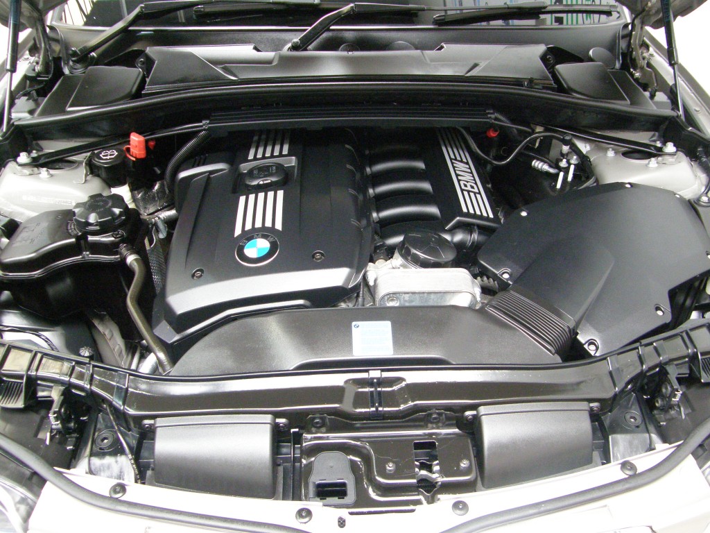 BMW 1 SERIES 3.0 125I SE 2DR AUTOMATIC