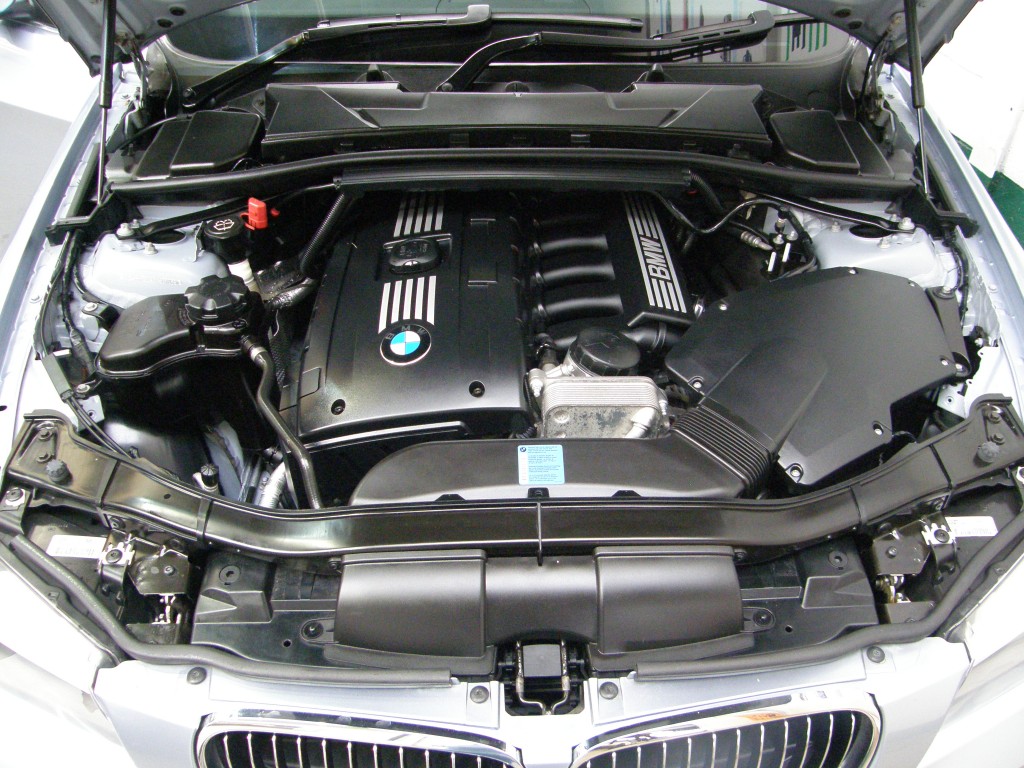 BMW 3 SERIES 3.0 325I SE 4DR
