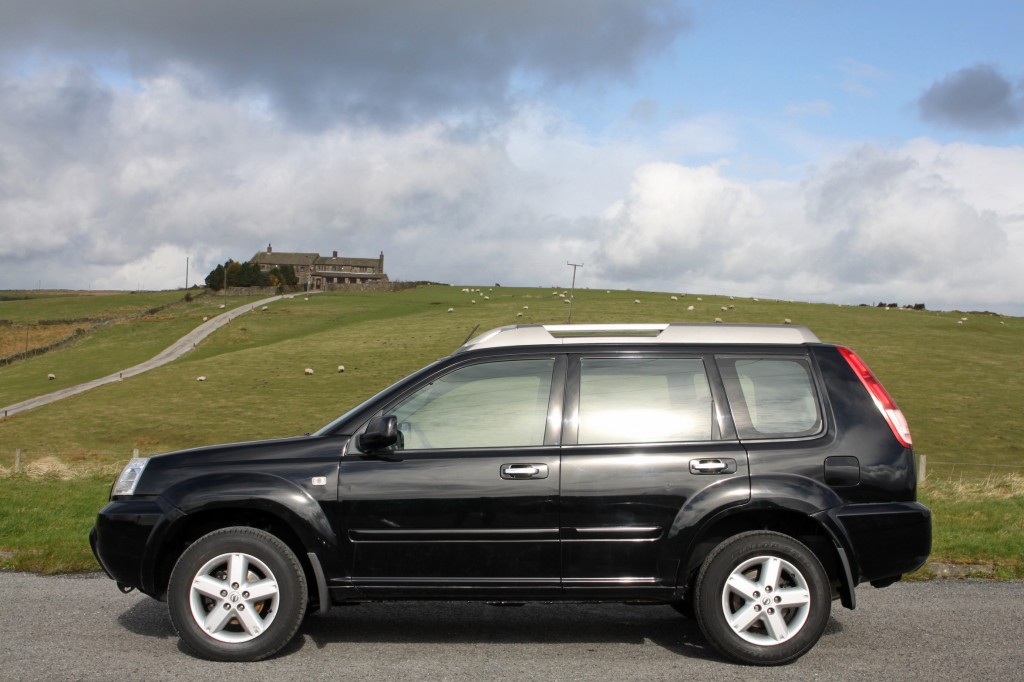 NISSAN XTRAIL 2.2 TSPEC DCI 5DR For Sale in Bradford