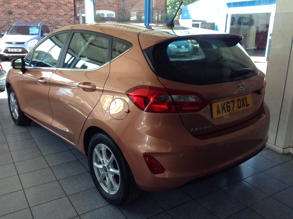 FORD FIESTA 1.0 B AND O PLAY ZETEC 5DR