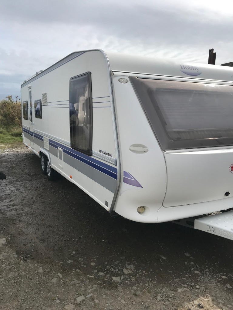 HOBBY 690 smf island bed with new awning for extra £1550 