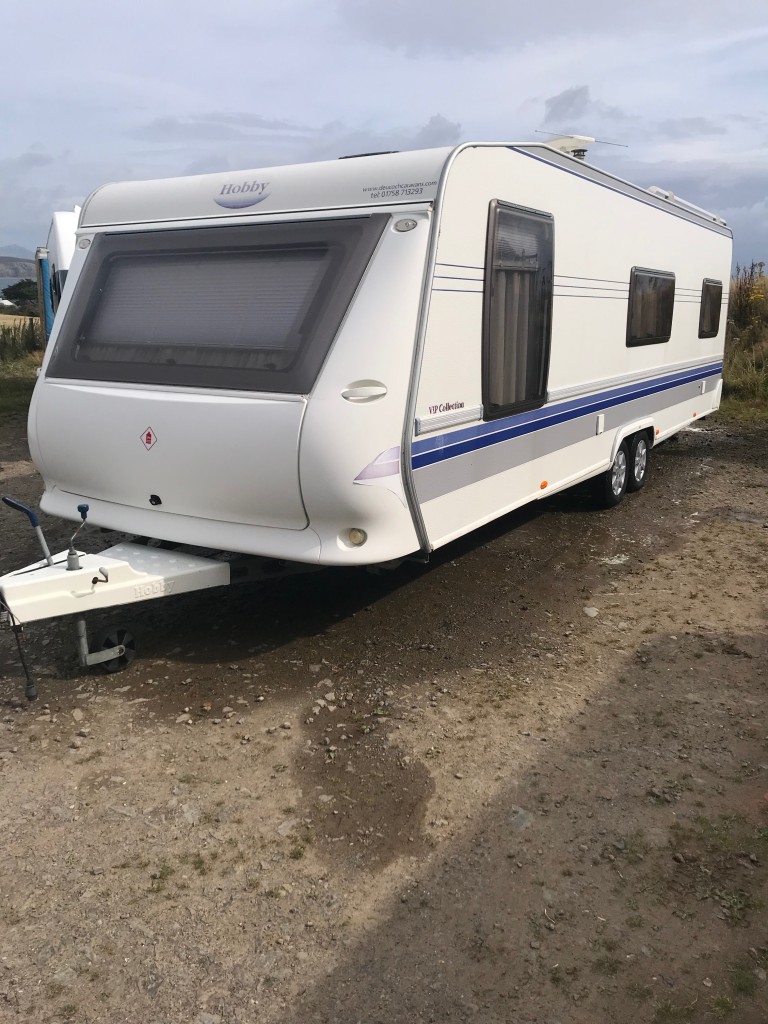 HOBBY 690 smf island bed with new awning for extra £1550 