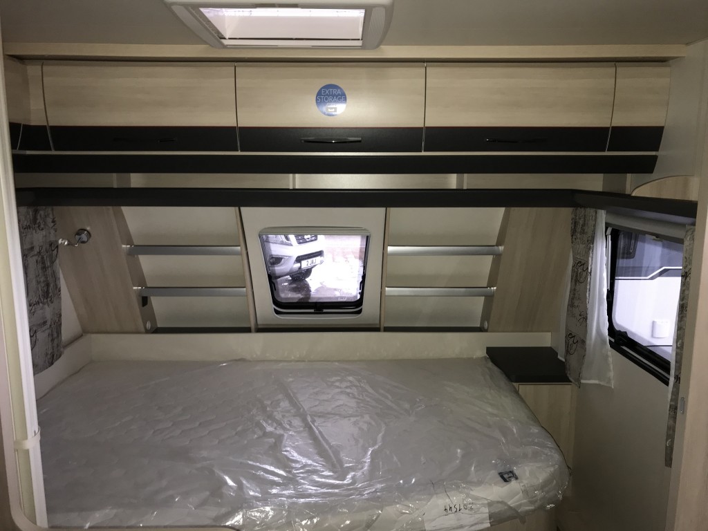 HOBBY De Luxe Edition 545 kmf 6 berth fixed bunkbeds new 2020