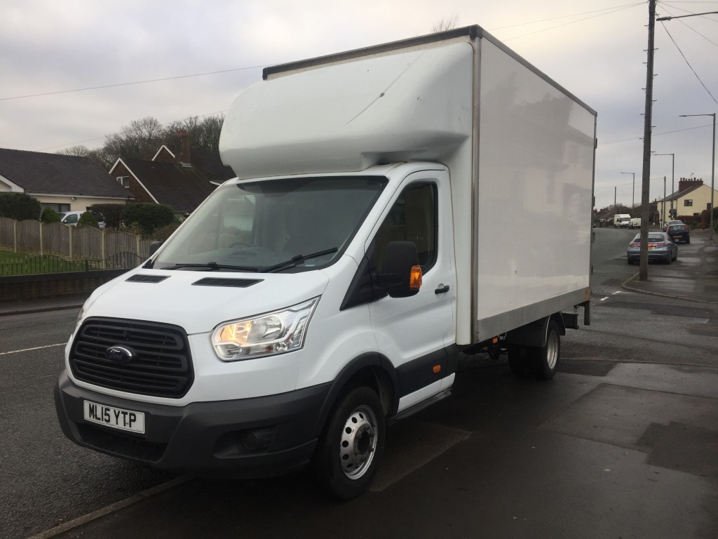 FORD TRANSIT 2.2 350 Luton with Tail lift
