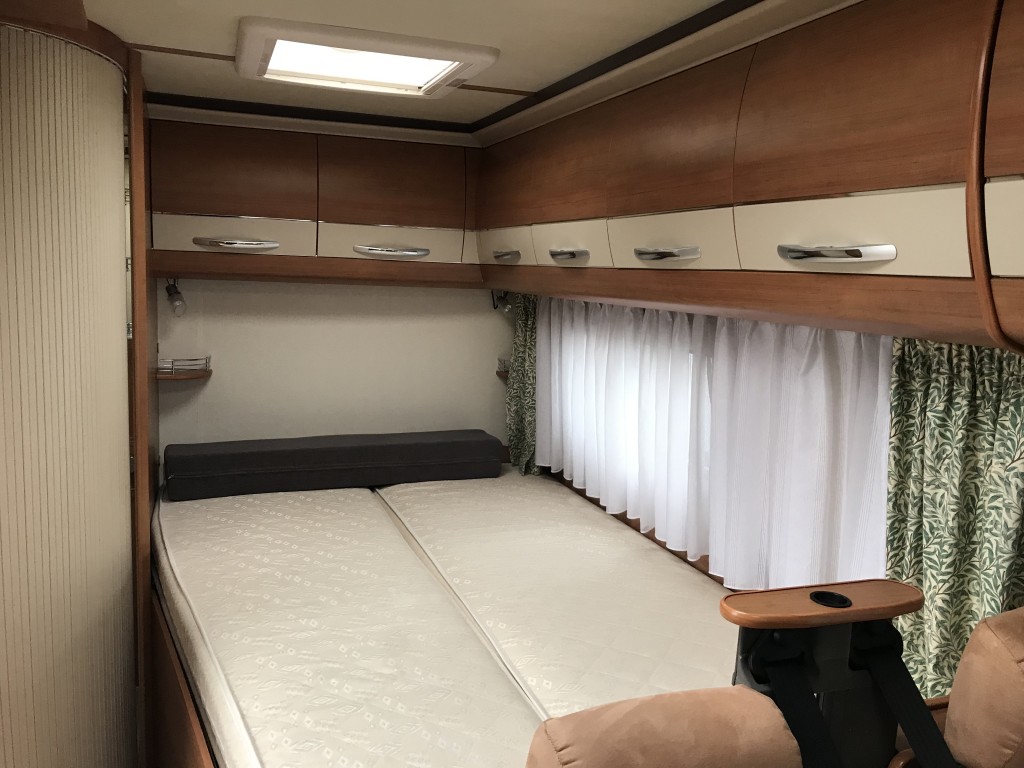 HOBBY Siesta exclusive t555 Fixed bed 15 months warranty