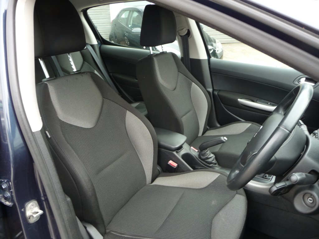 PEUGEOT 308 1.6 E-HDI ACTIVE 5DR