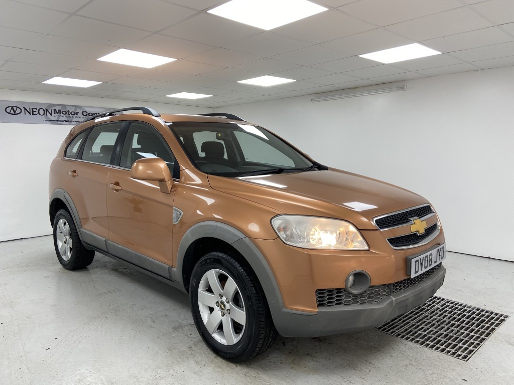 Used CHEVROLET CAPTIVA 2.0 LT VCDI 5DR in West Yorkshire