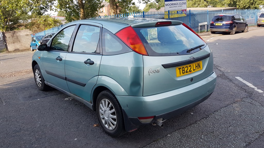 FORD FOCUS 1.6 LX 5DR