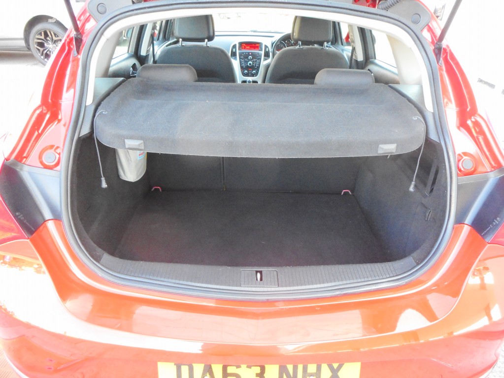 VAUXHALL ASTRA 1.4 ENERGY 5DR