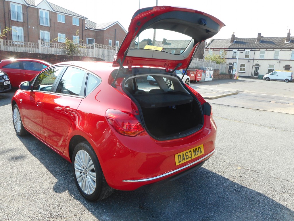 VAUXHALL ASTRA 1.4 ENERGY 5DR