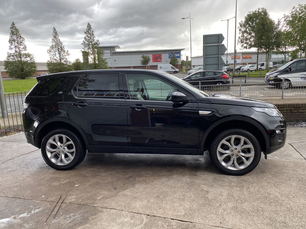 LAND ROVER DISCOVERY SPORT 2.0 TD4 HSE 5DR AUTOMATIC