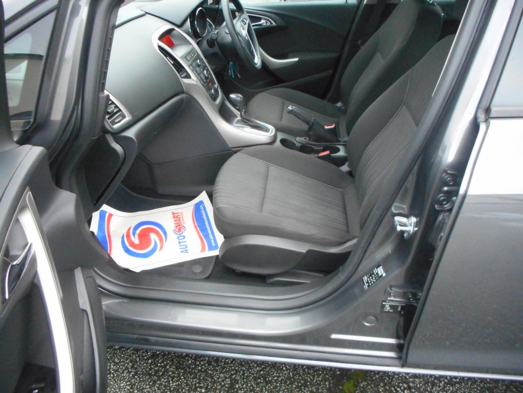 VAUXHALL ASTRA 1.6 EXCLUSIV 5DR AUTOMATIC