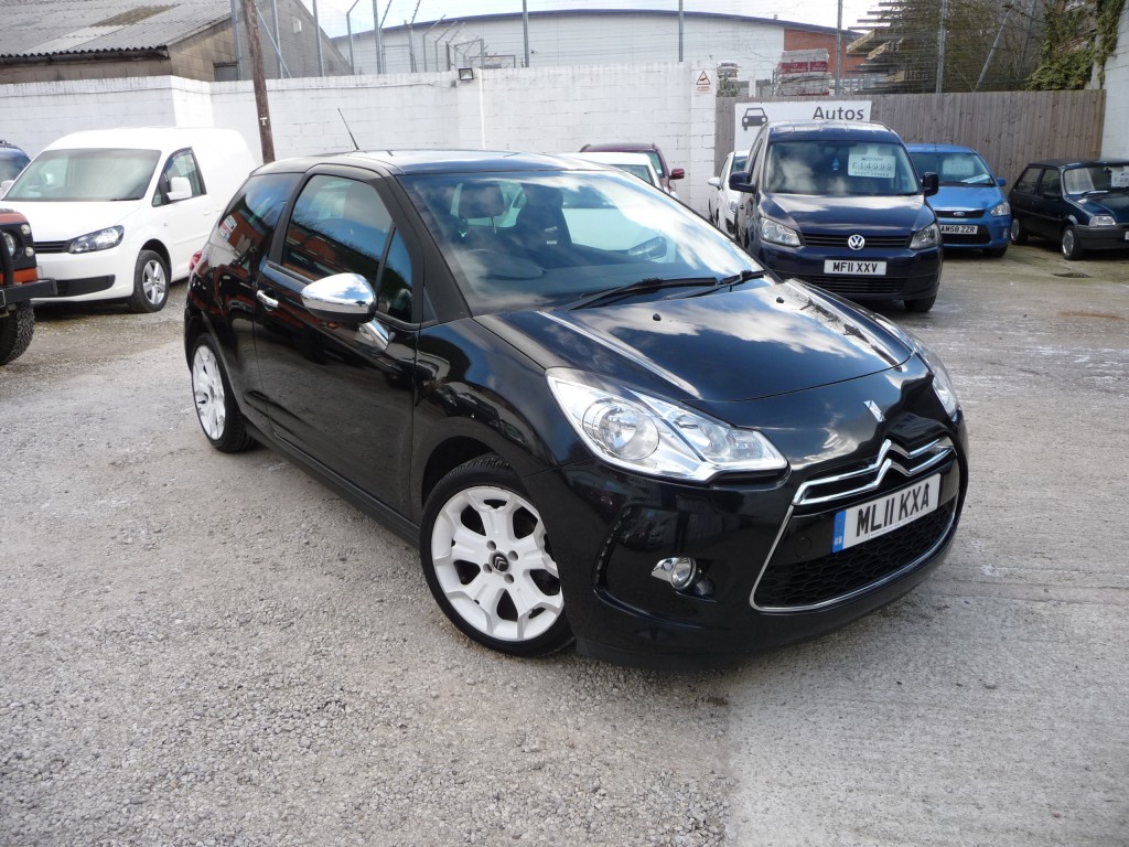 CITROEN DS3 1.6 HDI BLACK AND WHITE 3DR