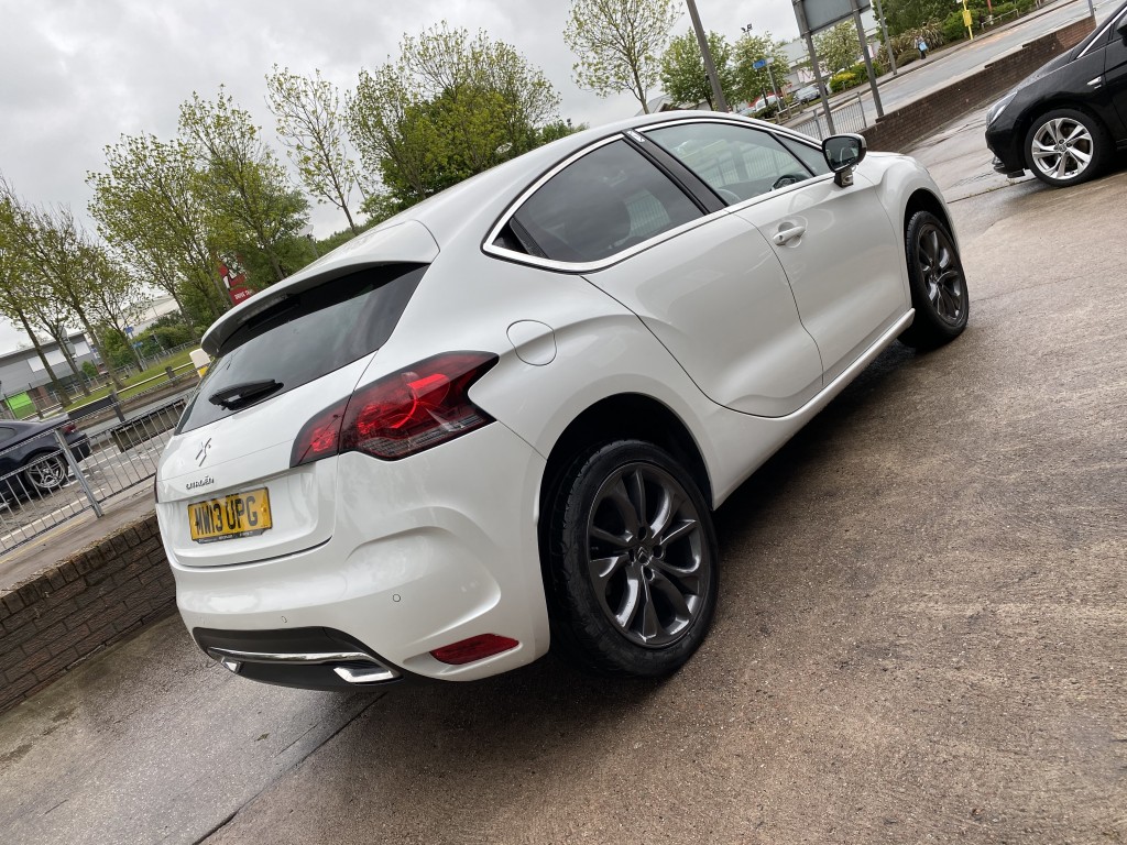 CITROEN DS4 1.6 HDI DSTYLE 5DR