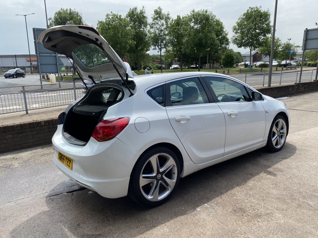 VAUXHALL ASTRA 1.4 LIMITED EDITION 5DR