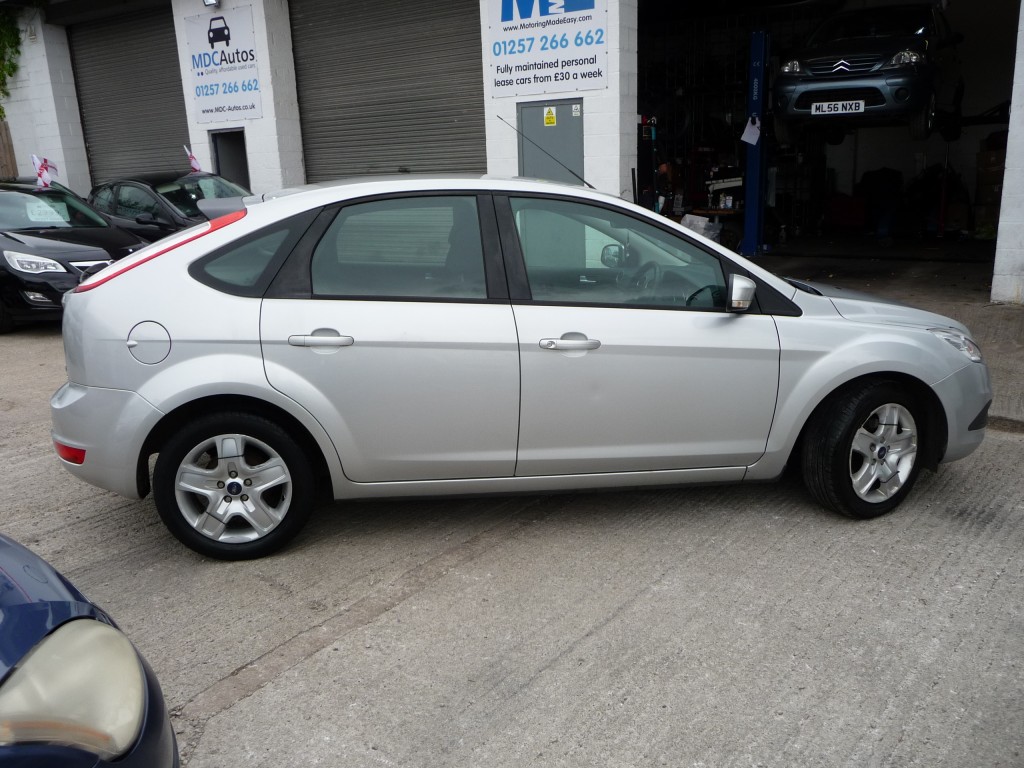 FORD FOCUS 1.6 STYLE 5DR